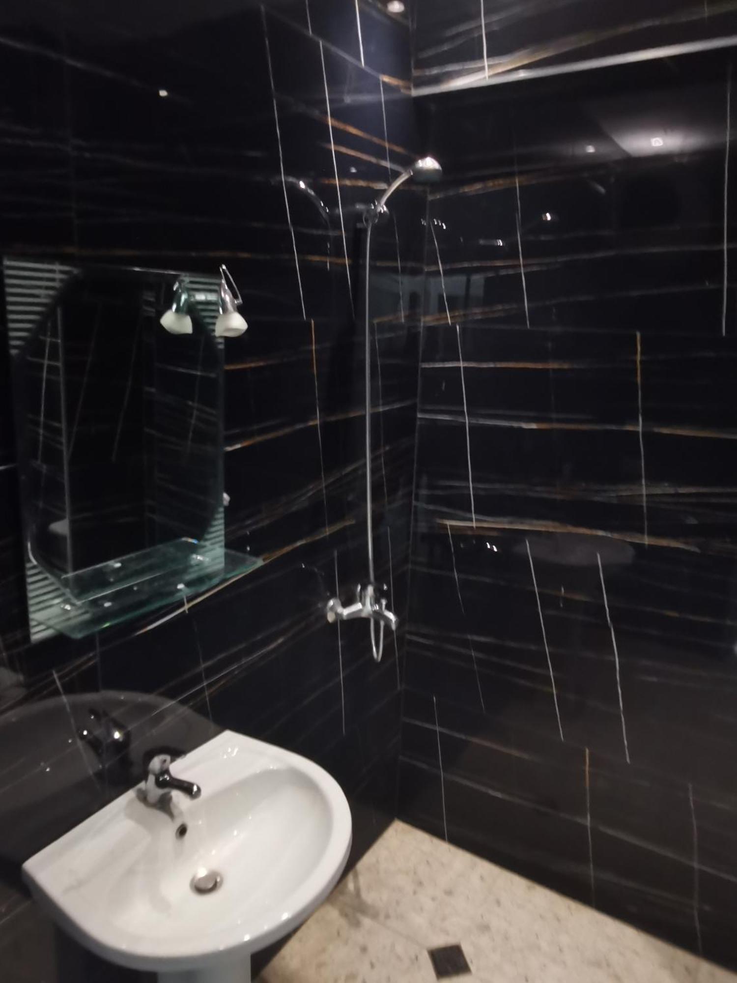 Davids Apartments Sarande Exterior photo