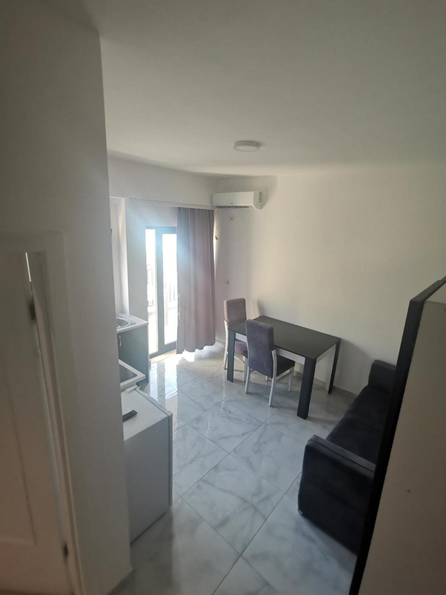 Davids Apartments Sarande Exterior photo