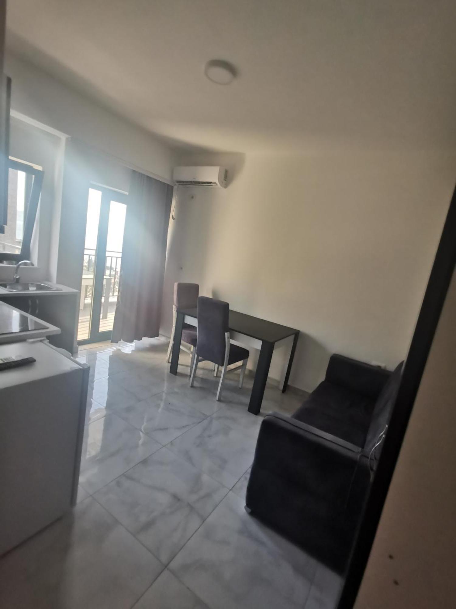 Davids Apartments Sarande Exterior photo