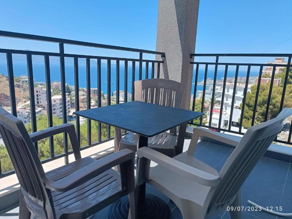 Davids Apartments Sarande Exterior photo